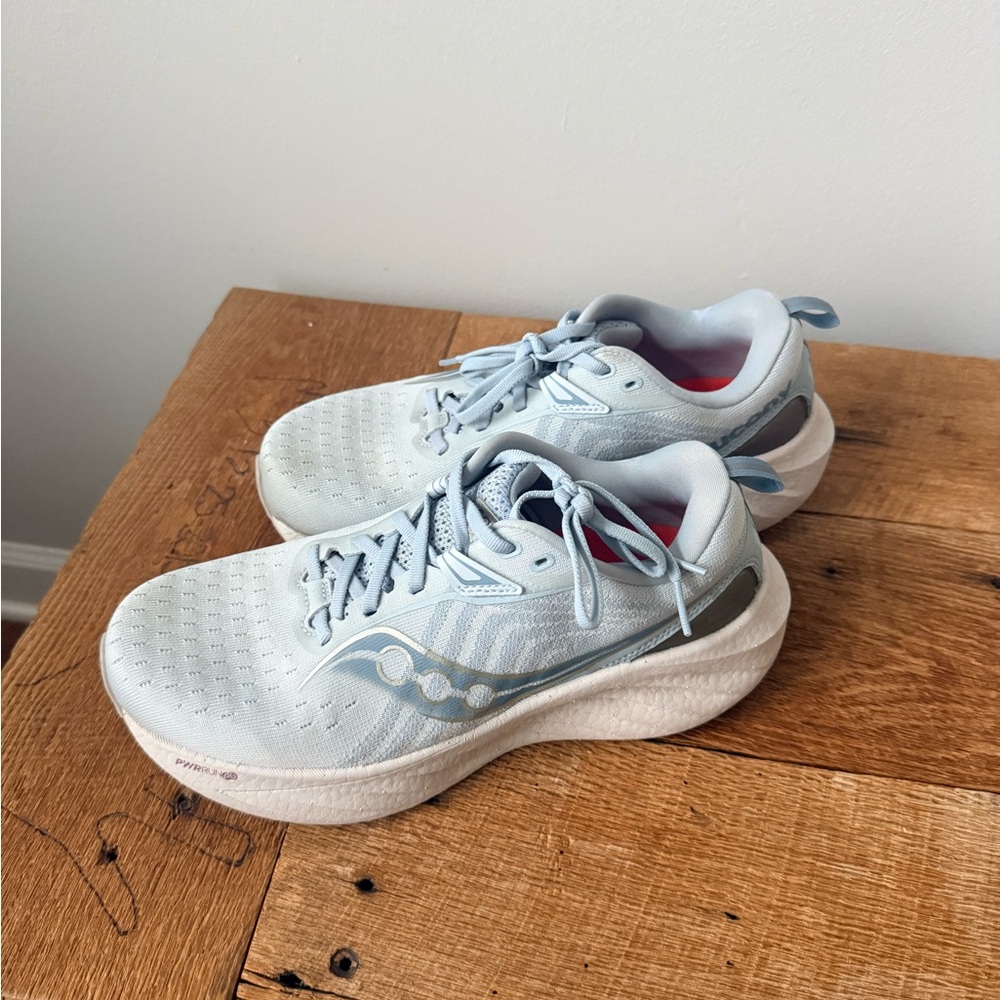 Saucony Triumph 22 Women's 8.5W - Picture 2 of 4
